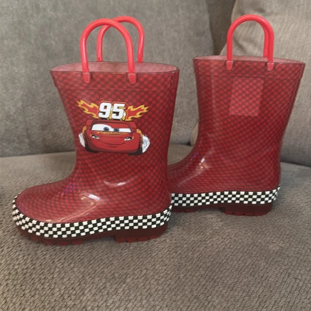 Cars rainboots size 7/8